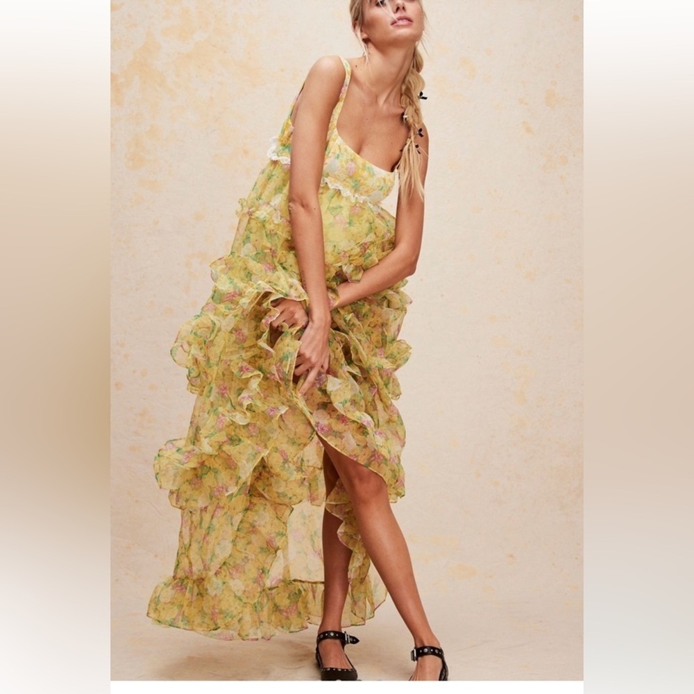 New FOR LOVE & LEMONS Vikki Ruffles Lace Trims Barbie Doll Floral Maxi Dress XS